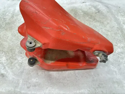 USED OEM 87 1987 HONDA XR200 XR 200 XR200R GAS FUEL TANK 17520-KT0-770ZA
