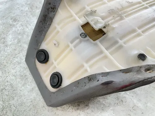 USED OEM 88-96 HONDA TRX300 TRX 300 TRX300FW FOURTRAX COMPLETE GRAY SEAT W LATCH