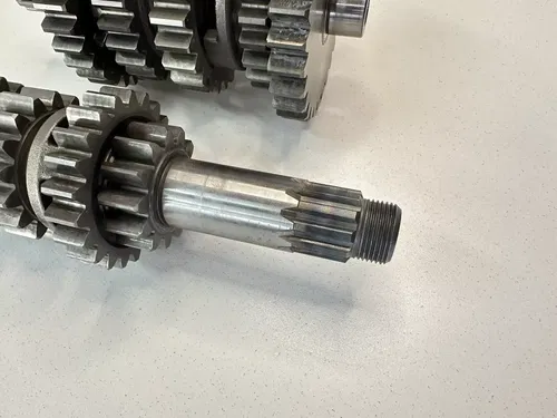 USED OEM 14 15 SUZUKI RMZ250 RMZ RM-Z 250 TRANS TRANSMISSION SHAFTS & GEARS ASSY