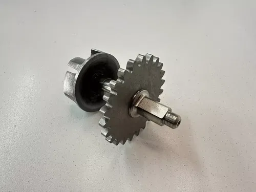 USED OEM 97-07 HONDA CR 125 CR125 CR125R WATER PUMP SHAFT GEAR & IMPELLER ASSY