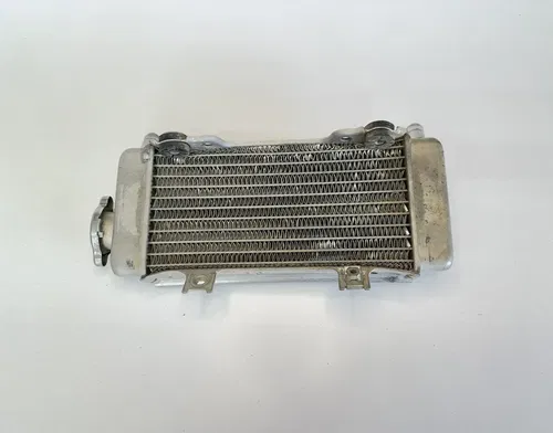 USED OEM 2004 04 2005 05 HONDA CRF250R RIGHT FILL SIDE COOLING RAD RADIATOR