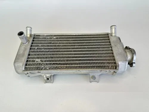 USED OEM 2004 04 2005 05 HONDA CRF250R RIGHT FILL SIDE COOLING RAD RADIATOR