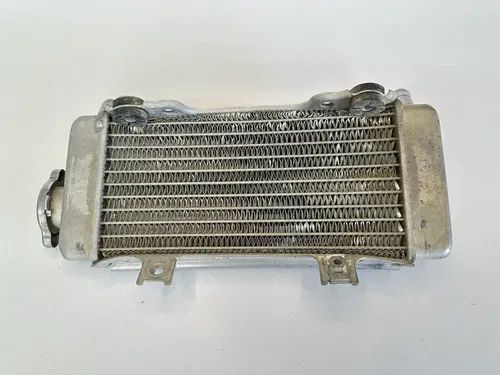 USED OEM 2004 04 2005 05 HONDA CRF250R RIGHT FILL SIDE COOLING RAD RADIATOR
