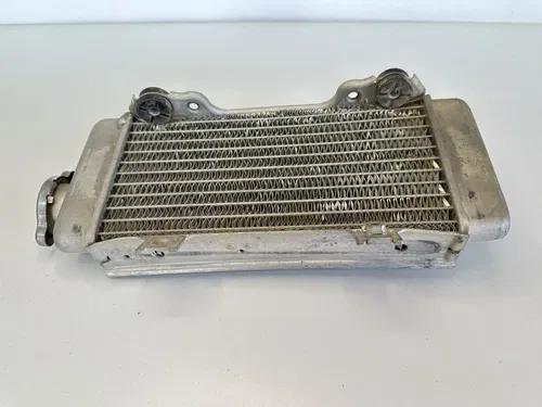 USED OEM 2004 04 2005 05 HONDA CRF250R RIGHT FILL SIDE COOLING RAD RADIATOR