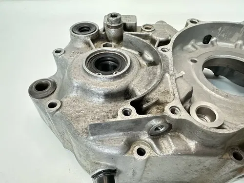 OEM 96-04 OEM HONDA XR250R XR 250 LEFT & RIGHT ENGINE MOTOR CRANKCASE SET CASES