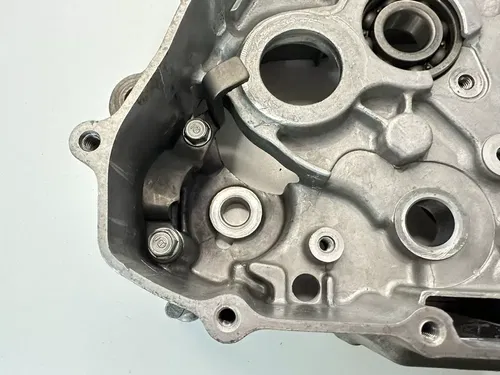 OEM 96-04 OEM HONDA XR250R XR 250 LEFT & RIGHT ENGINE MOTOR CRANKCASE SET CASES