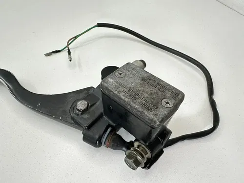 USED OEM 06-07 POLARIS 200 SAWTOOTH / 06-23 PHOENIX FRONT BRAKE MASTER CYLINDER