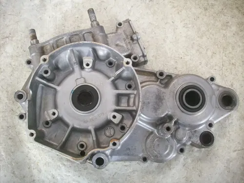 #2 USED OEM 93 94 95 SUZUKI RM250 RM 250 ENGINE MOTOR LEFT SIDE CASE CRANKCASE