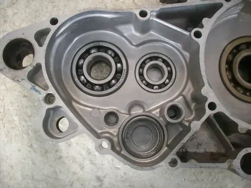 #2 USED OEM 93 94 95 SUZUKI RM250 RM 250 ENGINE MOTOR LEFT SIDE CASE CRANKCASE