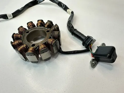 OEM 15-18 SUZUKI RMZ250 RMZ RM-Z 250 / 14-19 RMZ450 RM-Z450 450 STATOR GENERATOR