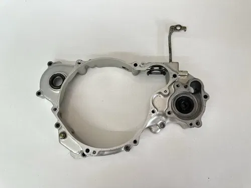 OEM 90-97 YAMAHA YZ250 YZ 250 RIGHT SIDE ENGINE INNER CRANKCASE CLUTCH COVER