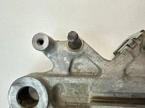 USED OEM 95 96 97 YAMAHA YZ125 YZ 125 250 YZ250 REAR BRAKE CALIPER MOUNT