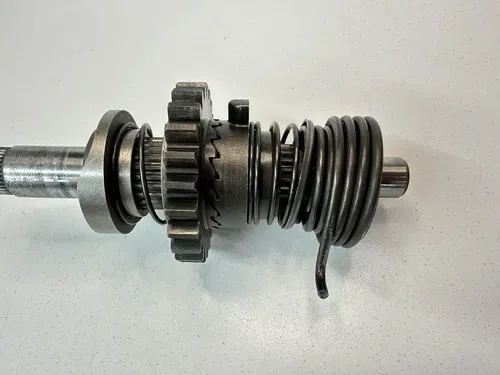 1985 HONDA XR250R XR 250 / 84-85 XR200R KICK START STARTER SHAFT GEAR & SPINDLE