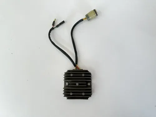 USED OEM 93-04 HONDA TRX 300EX 300 EX TRX300EX VOLTAGE REGULATOR RECTIFER