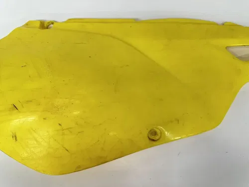 USED 00-04 SUZUKI DR-Z DRZ 400 S DRZ400S YELLOW RIGHT SIDE COVER NUMBER PLATE
