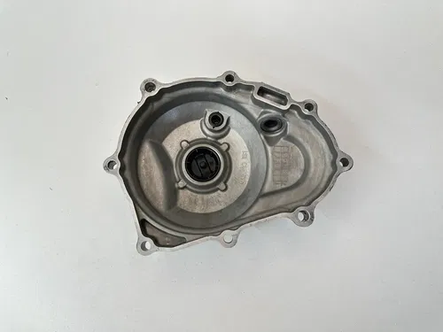 #2 03 04 05 06 YAMAHA YZ250F LEFT SIDE ENGINE CRANKCASE STATOR FLYWHEEL COVER