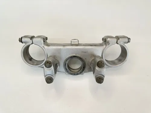 OEM 90 1990 YAMAHA YZ125 YZ 125 UPPER TOP STEERING STEM FORK TRIPLE TREE CLAMP