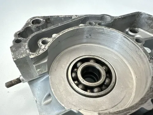 USED OEM 2001 01 SUZUKI RM 125 RM125 LEFT SIDE ENGINE MOTOR CASE CRANKCASE