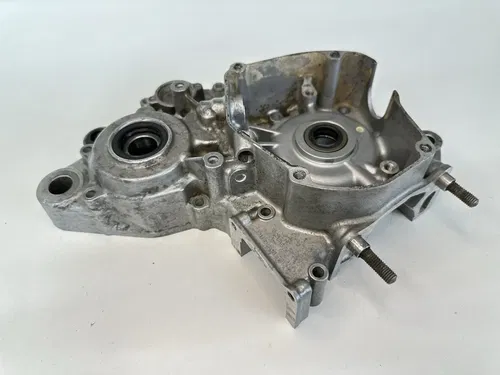 USED OEM 2001 01 SUZUKI RM 125 RM125 LEFT SIDE ENGINE MOTOR CASE CRANKCASE