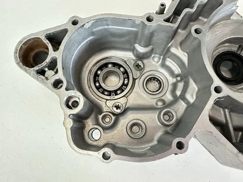 USED OEM 94 95 YAMAHA YZ125 YZ 125 ENGINE MOTOR LEFT SIDE ENGINE CASE CRANKCASE