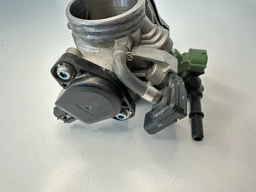 USED OEM 15 16 YAMAHA YZ450F ENGINE MOTOR COMPLETE INTAKE THROTTLE BODY ASSY