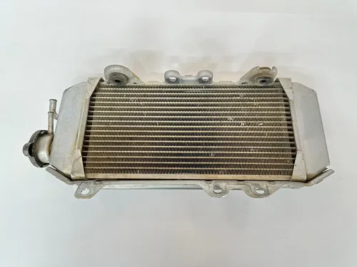 USED OEM 09 2009 KAWASAKI KX250F RIGHT FILL SIDE COOLING RAD RADIATOR 39061-0163