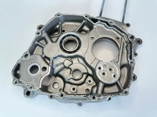 USED OEM 86 87 HONDA XR200 XR 200 XR200R LEFT & RIGHT ENGINE CASES CRANKCASE SET