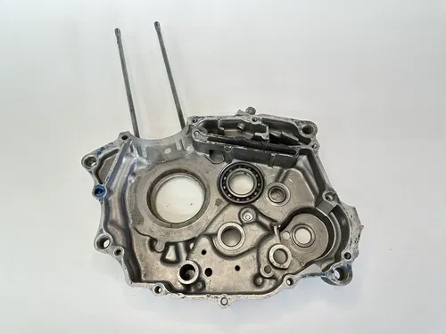 USED OEM 86 87 HONDA XR200 XR 200 XR200R LEFT & RIGHT ENGINE CASES CRANKCASE SET
