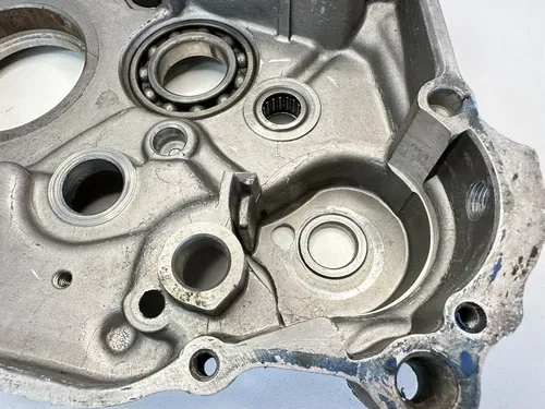 USED OEM 86 87 HONDA XR200 XR 200 XR200R LEFT & RIGHT ENGINE CASES CRANKCASE SET