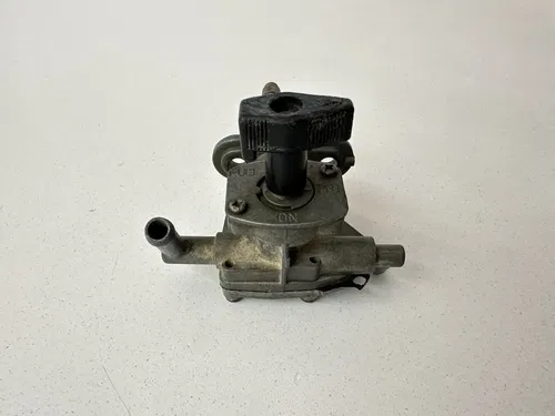 USED OEM 03 2003 SUZUKI LTZ LT-Z 400 Z KFX 400Z GAS FUEL TANK ON OFF PETCOCK