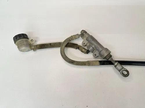 OEM 93 94 95 SUZUKI RM 125 RM125 REAR BRAKE CALIPER & MASTER CYLINDER W LINE