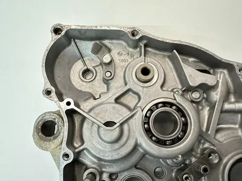 USED OEM 09 2009 KAWASAKI KX250F RIGHT SIDE ENGINE MOTOR CASE CRANKCASE