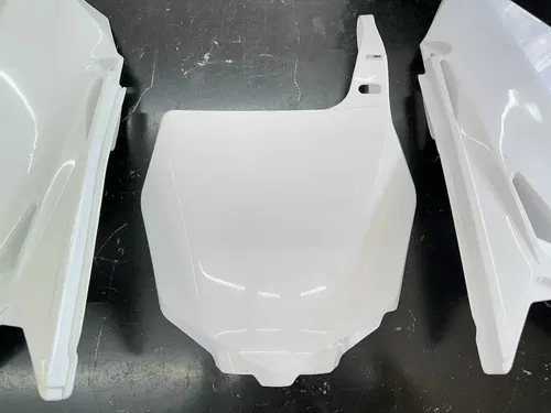07 2007 SUZUKI RMZ450 RMZ RM-Z 450 LEFT & RIGHT SIDE PANELS & FRONT NUMBER PLATE