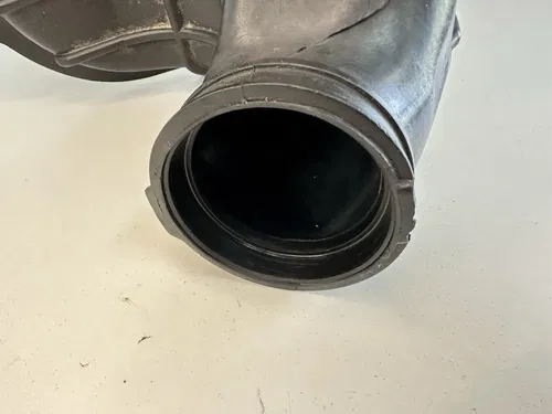 OEM 95 1995 YAMAHA YZ125 YZ 125 AIR BOX INTAKE DUCT BOOT JOINT 4PE-14453-00-00