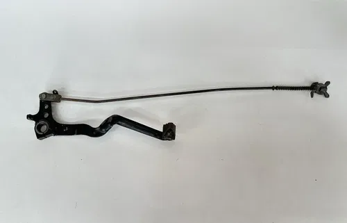 1985 85 HONDA XR250R XR 250 R / 84-85 XR200R REAR BRAKE PEDAL PIVOT SHAFT & ROD