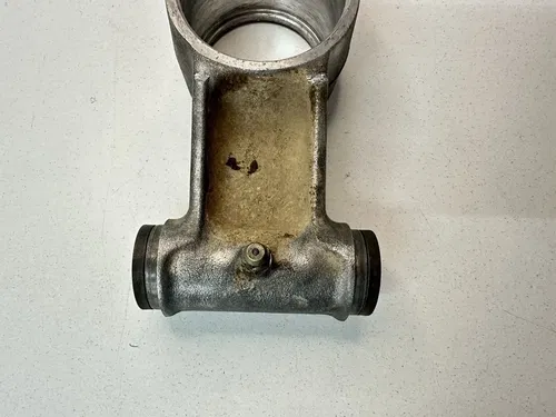 #1 OEM 03-08 YAMAHA 660 GRIZZLY LEFT RIGHT REAR STEERING KNUCKLE (NO BEARINGS)