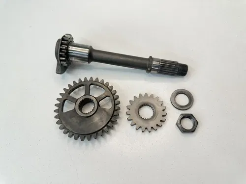 #2 USED OEM 04-09 HONDA CRF250R ENGINE MOTOR BALANCER SHAFT WEIGHT & GEARS ASSY