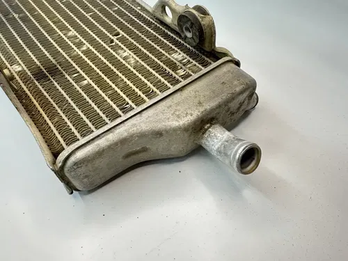 USED OEM 00 01 HONDA CR125R CR125 CR 125 RIGHT FILL SIDE COOLING RAD RADIATOR