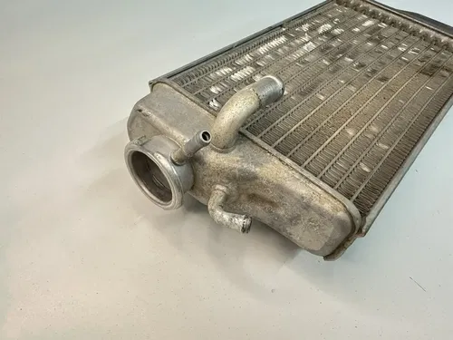 USED OEM 00 01 HONDA CR125R CR125 CR 125 RIGHT FILL SIDE COOLING RAD RADIATOR