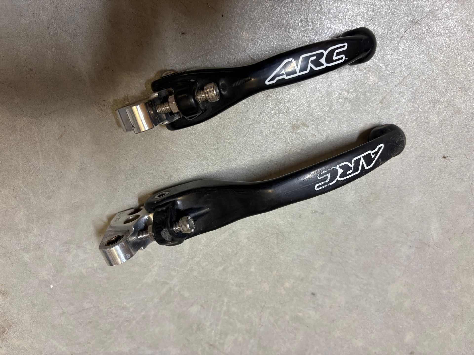 Arc lever set memlon 