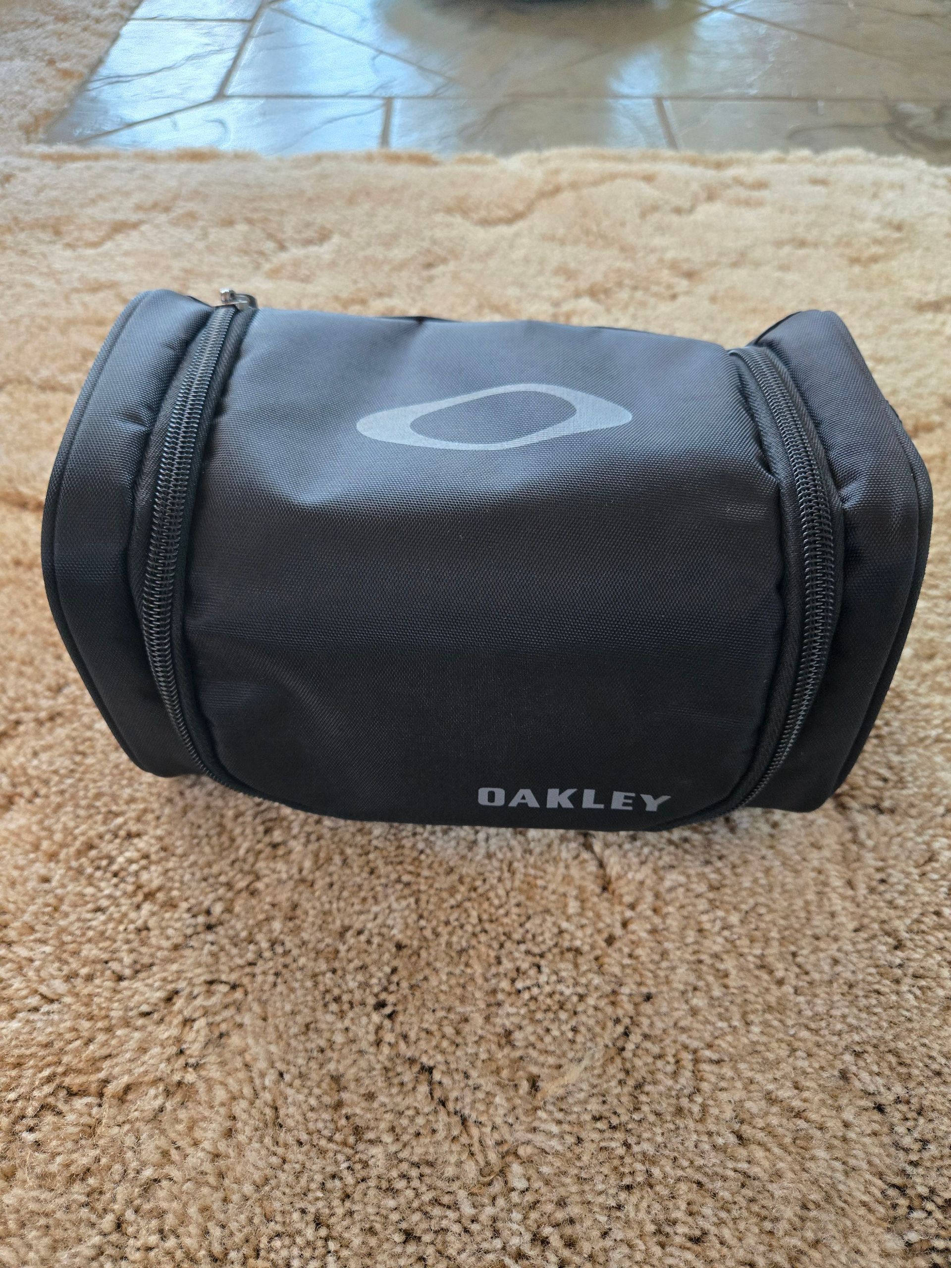 Oakley Goggle Bag Pre Owned