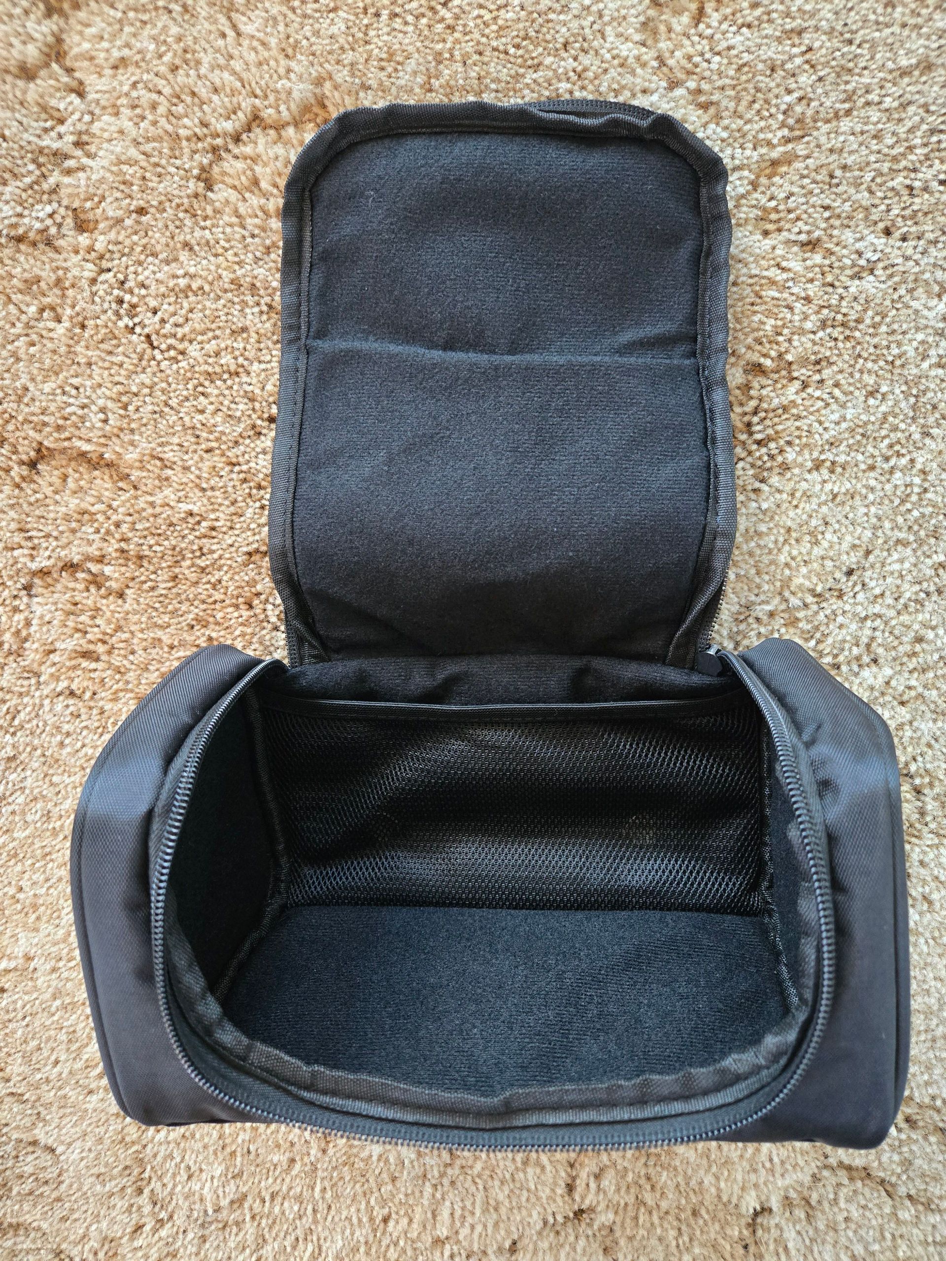 Oakley Goggle Bag Pre Owned