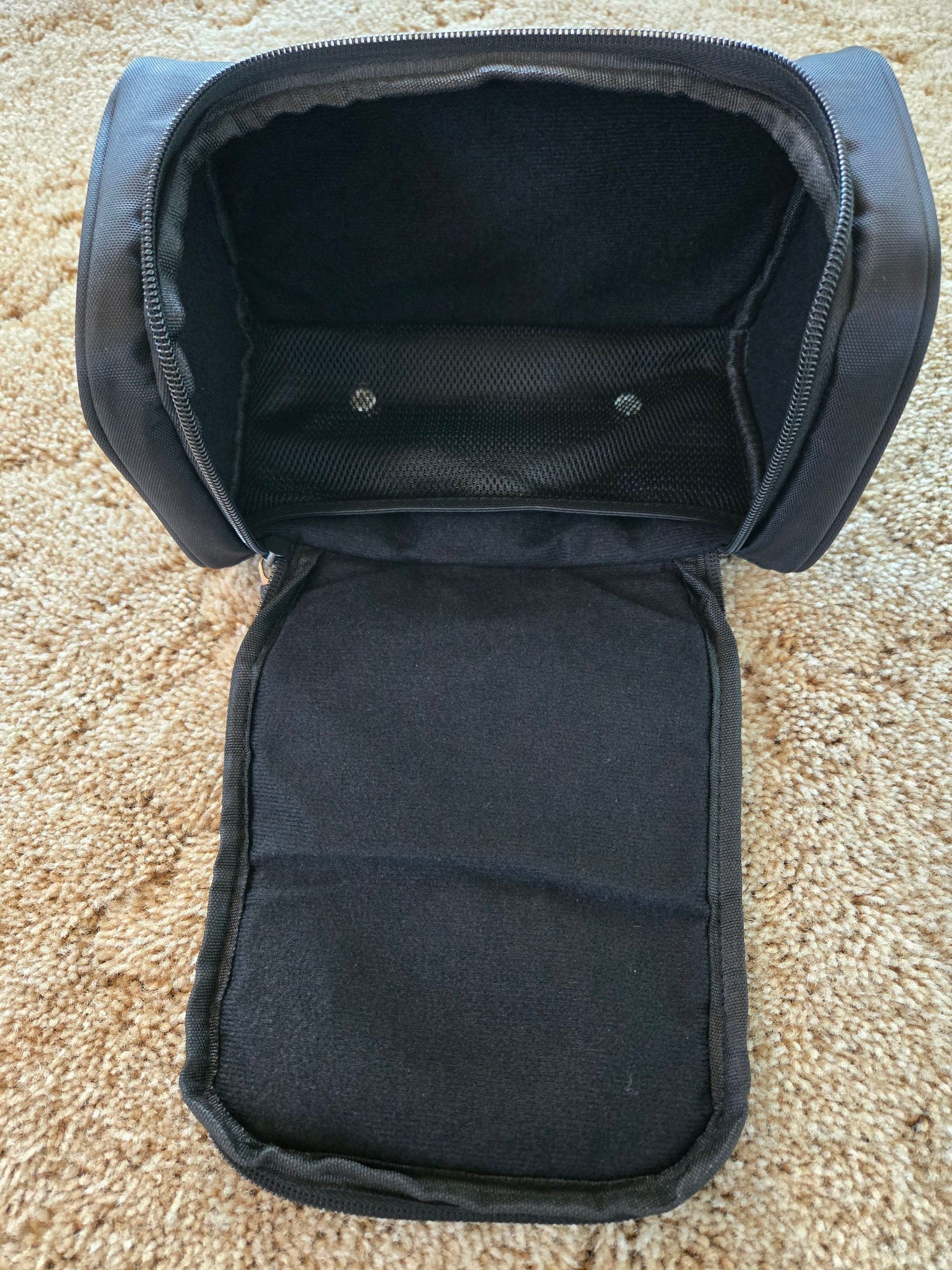 Oakley Goggle Bag Pre Owned