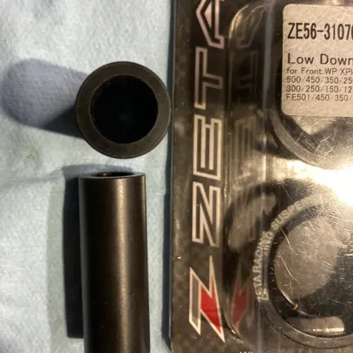 Zeta 30mm & Race Tech 50mm Lowering Kit For WP 48 Xplorer Forks w/Shock