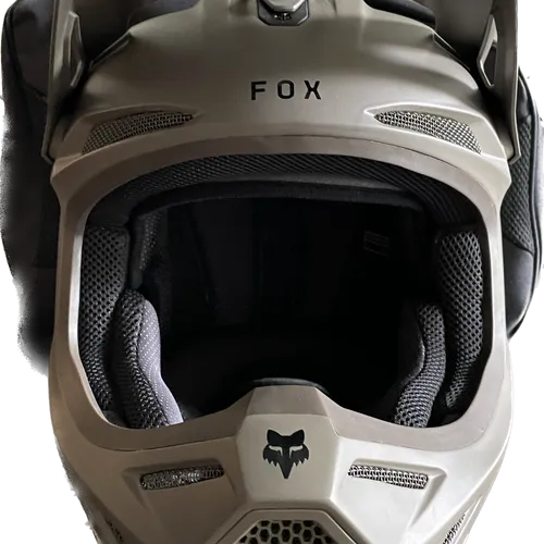 2024 Fox Racing V3 Solid Helmet Size Large 