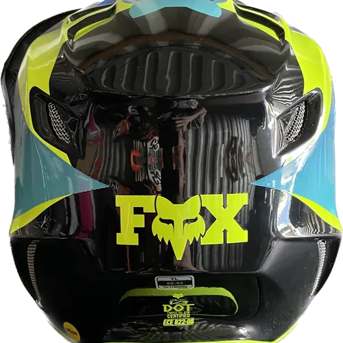 2024 Fox Racing Youth Large V3 Streak Helmet 