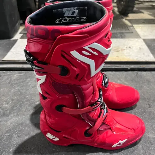 Alpinestar Tech 10 
Size 12