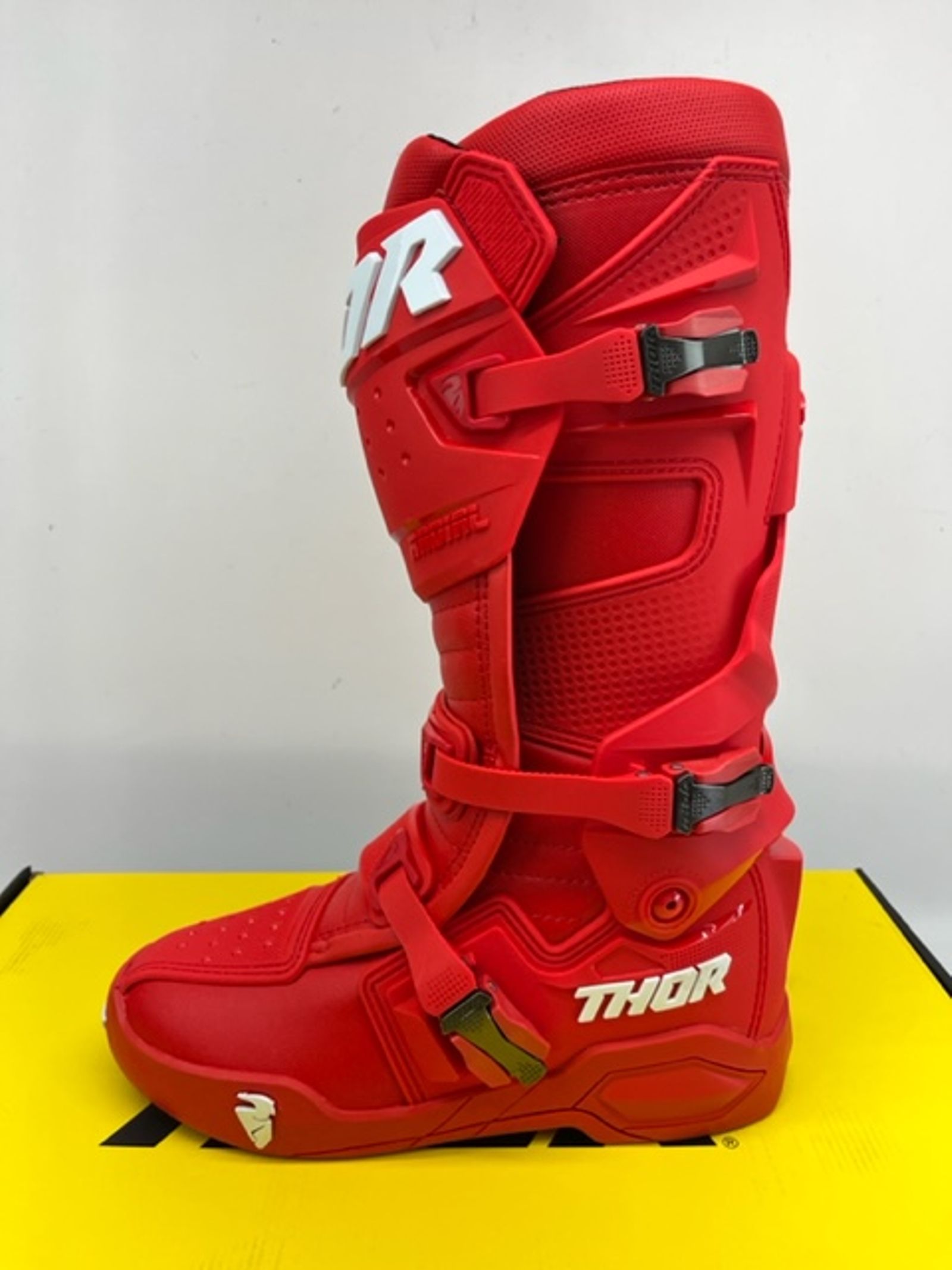 Thor clearance radial boots