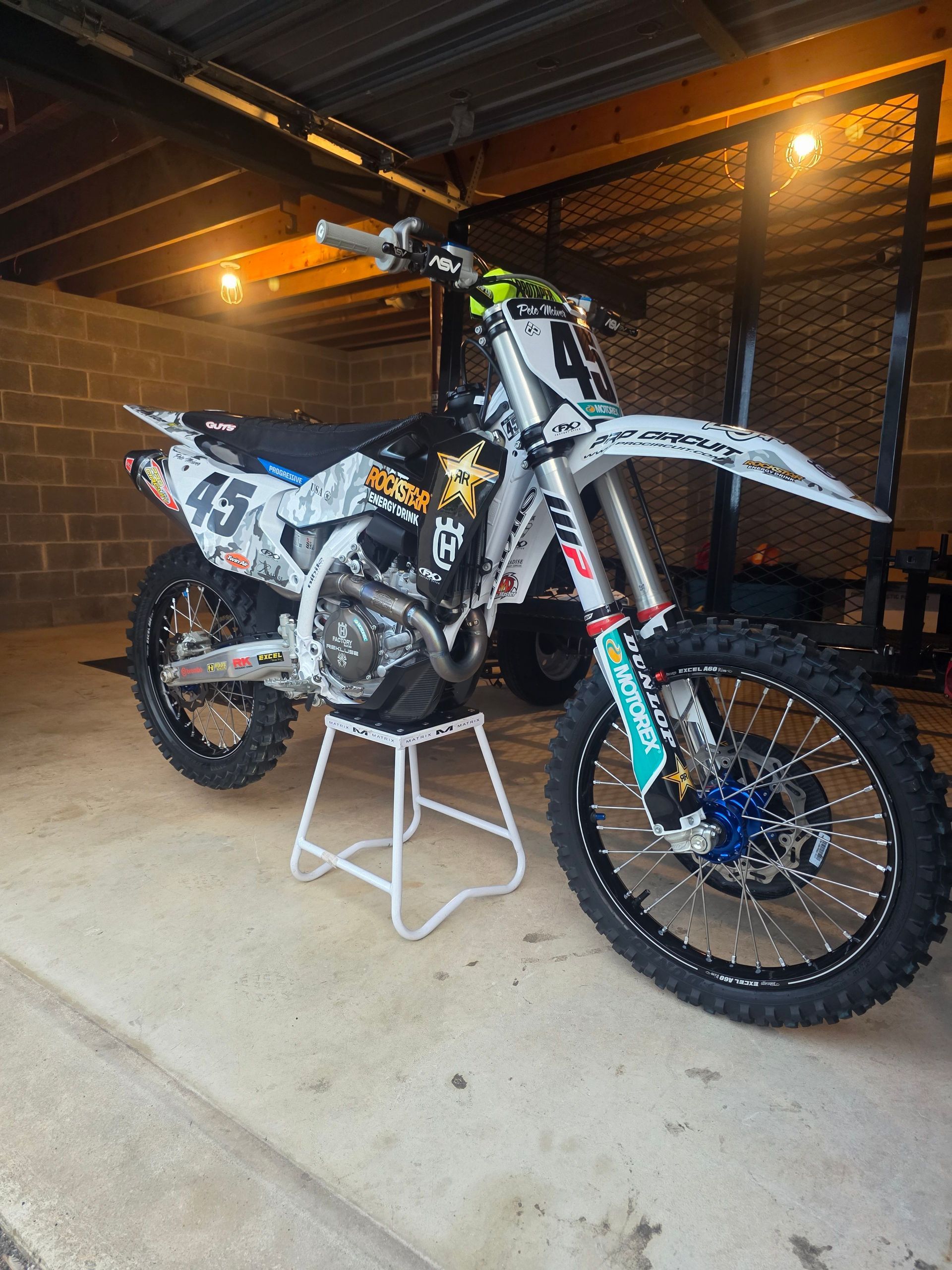 24.5 Husqvarna Rockstar Fc450