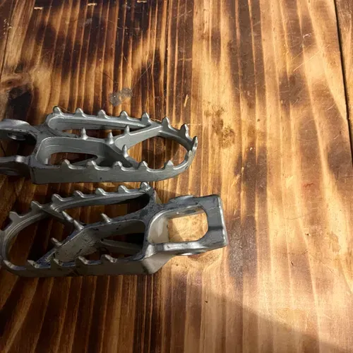 Gas Gas OEM Foot pegs 